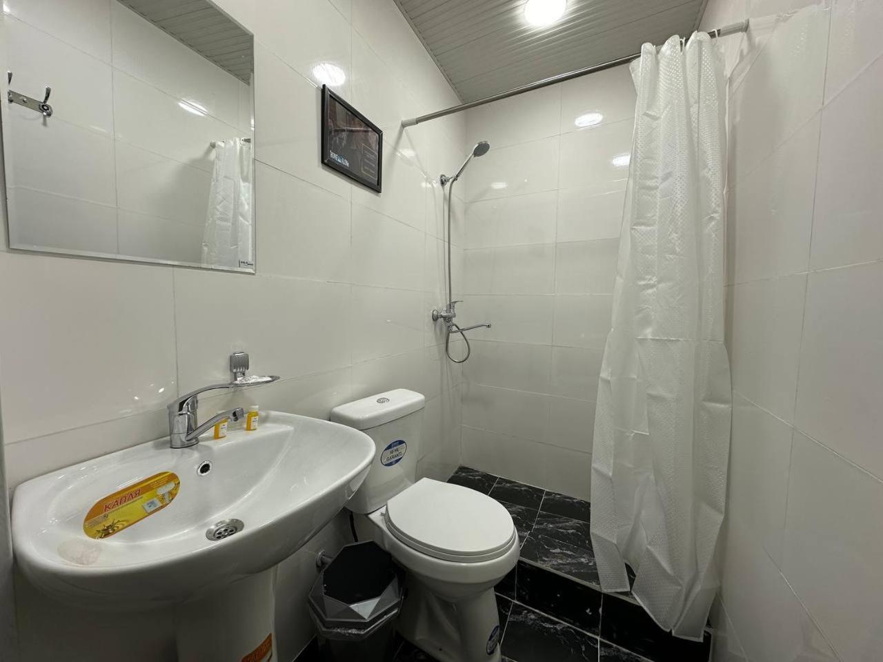 Home Alone Hotel Taszkent Zewnętrze zdjęcie