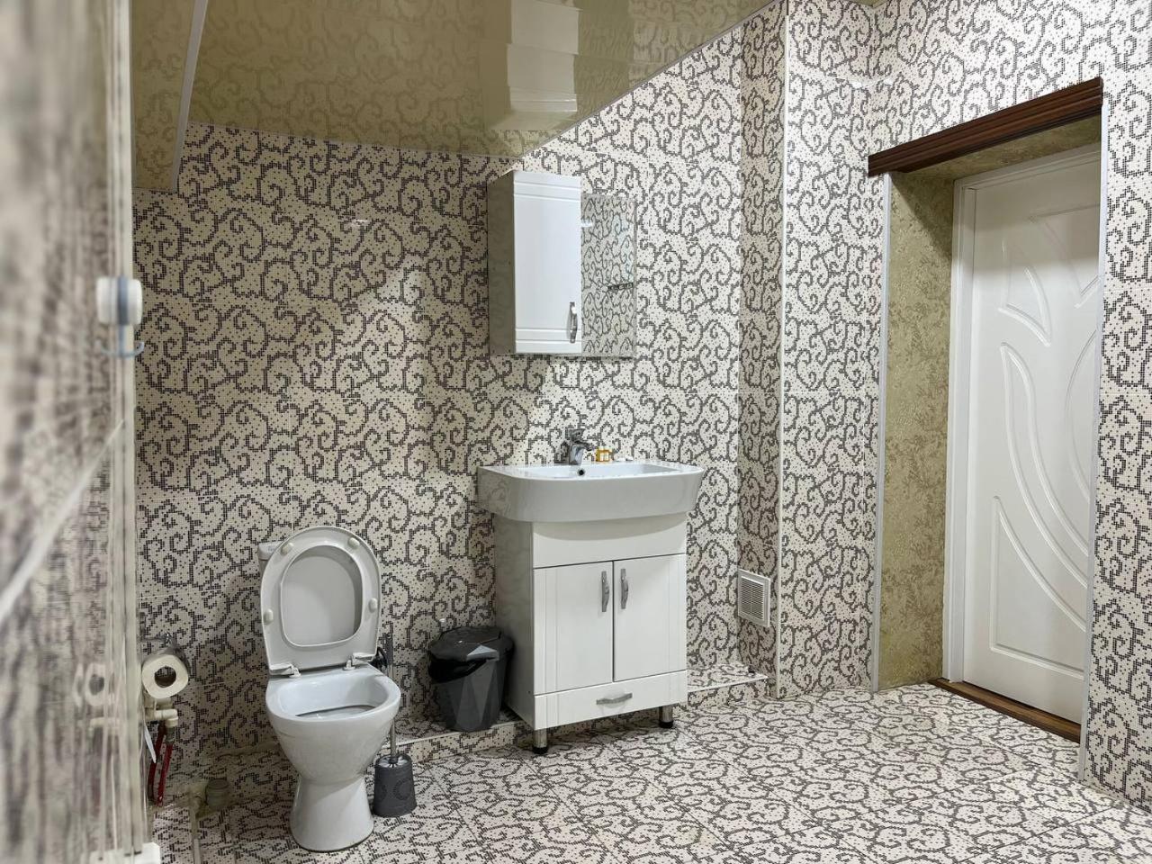 Home Alone Hotel Taszkent Zewnętrze zdjęcie